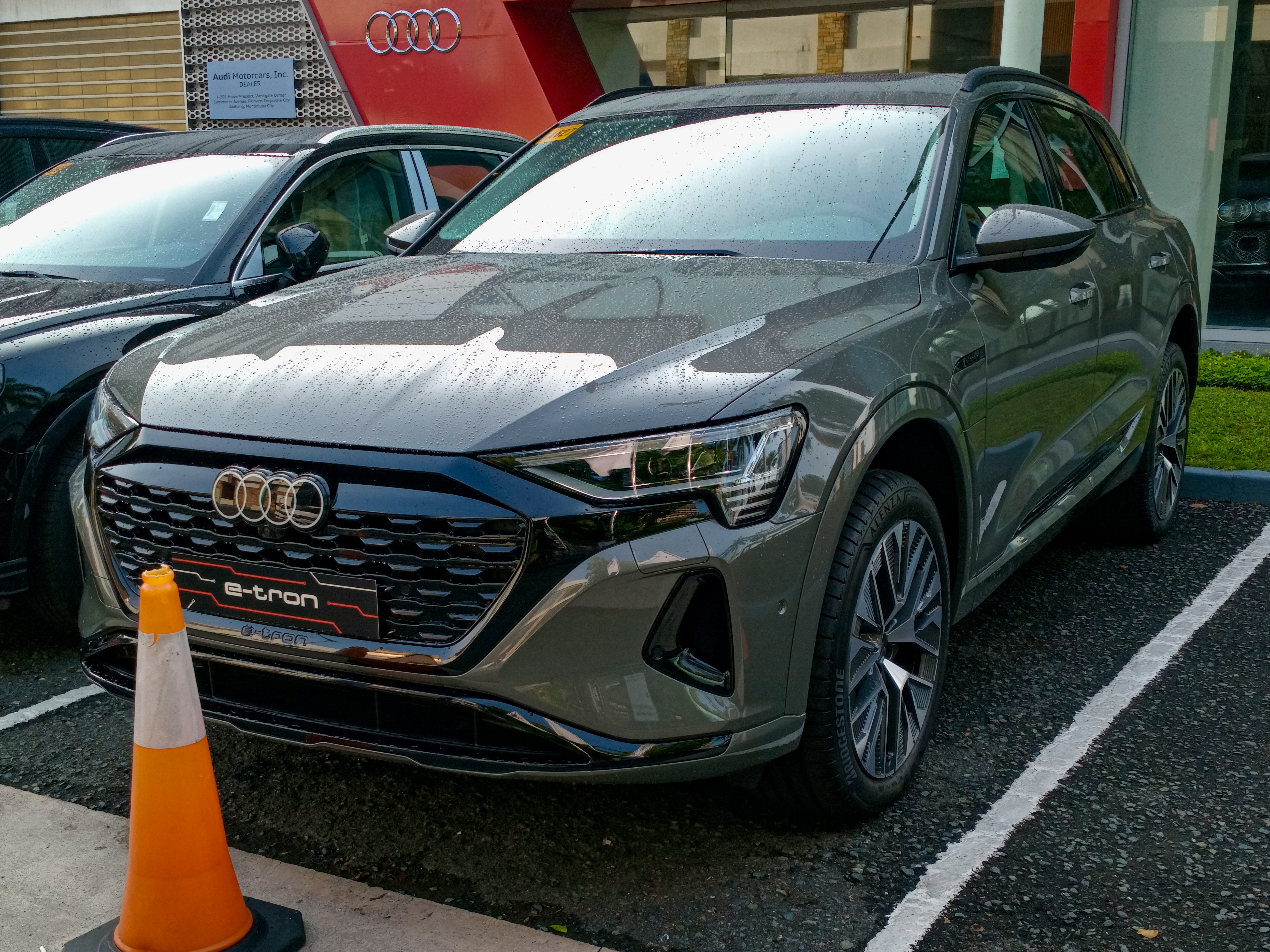 2025 Audi Q8 e-tron